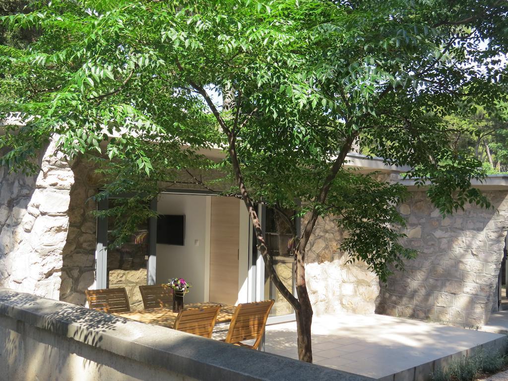 Camping Mia Bungalow & Mobile Home Biograd Na Moru Bilik gambar