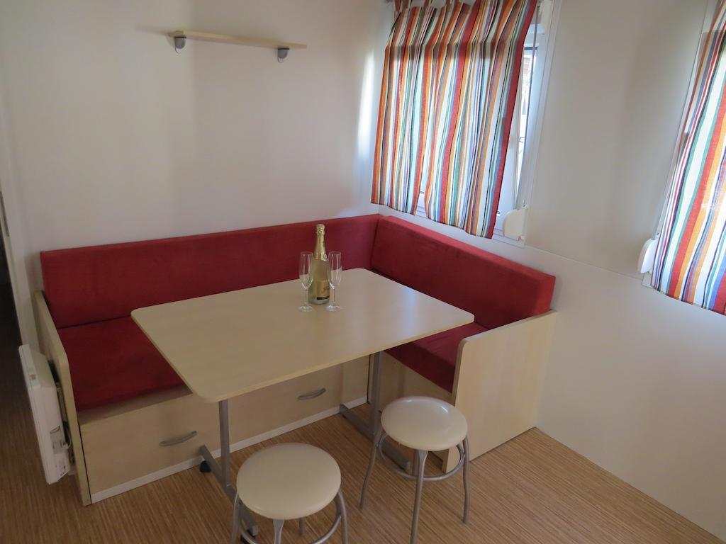 Camping Mia Bungalow & Mobile Home Biograd Na Moru Luaran gambar